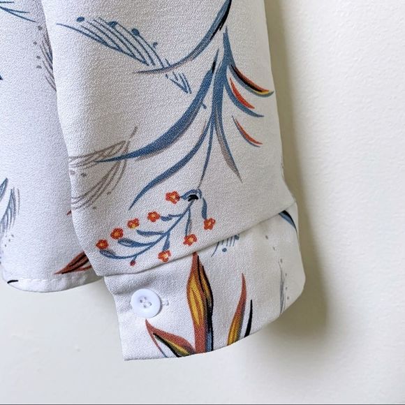 3/$50 Floral Button Down - Picture 5 of 5